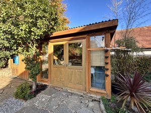 Photo 33- click for photo gallery